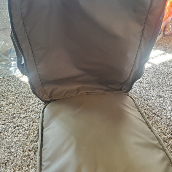 Patagonia Green Backpack Durable Water-Resistant Design - Picture 12 of 16